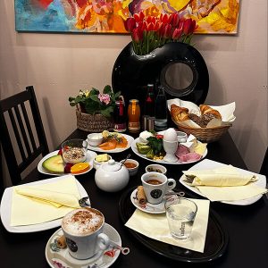Kooperationsgastronomie Frühstück: J’espresso Café & Lounge - Frühstück